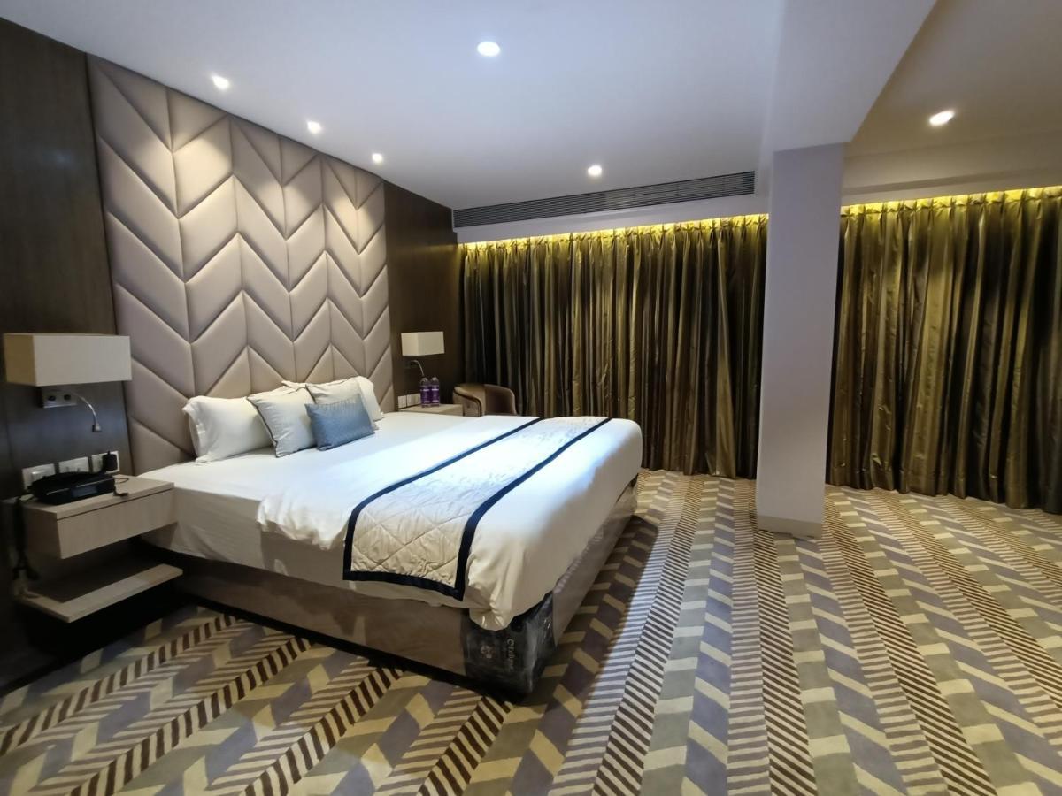 Hotel Highway Inn Andheri East Mumbai Dış mekan fotoğraf