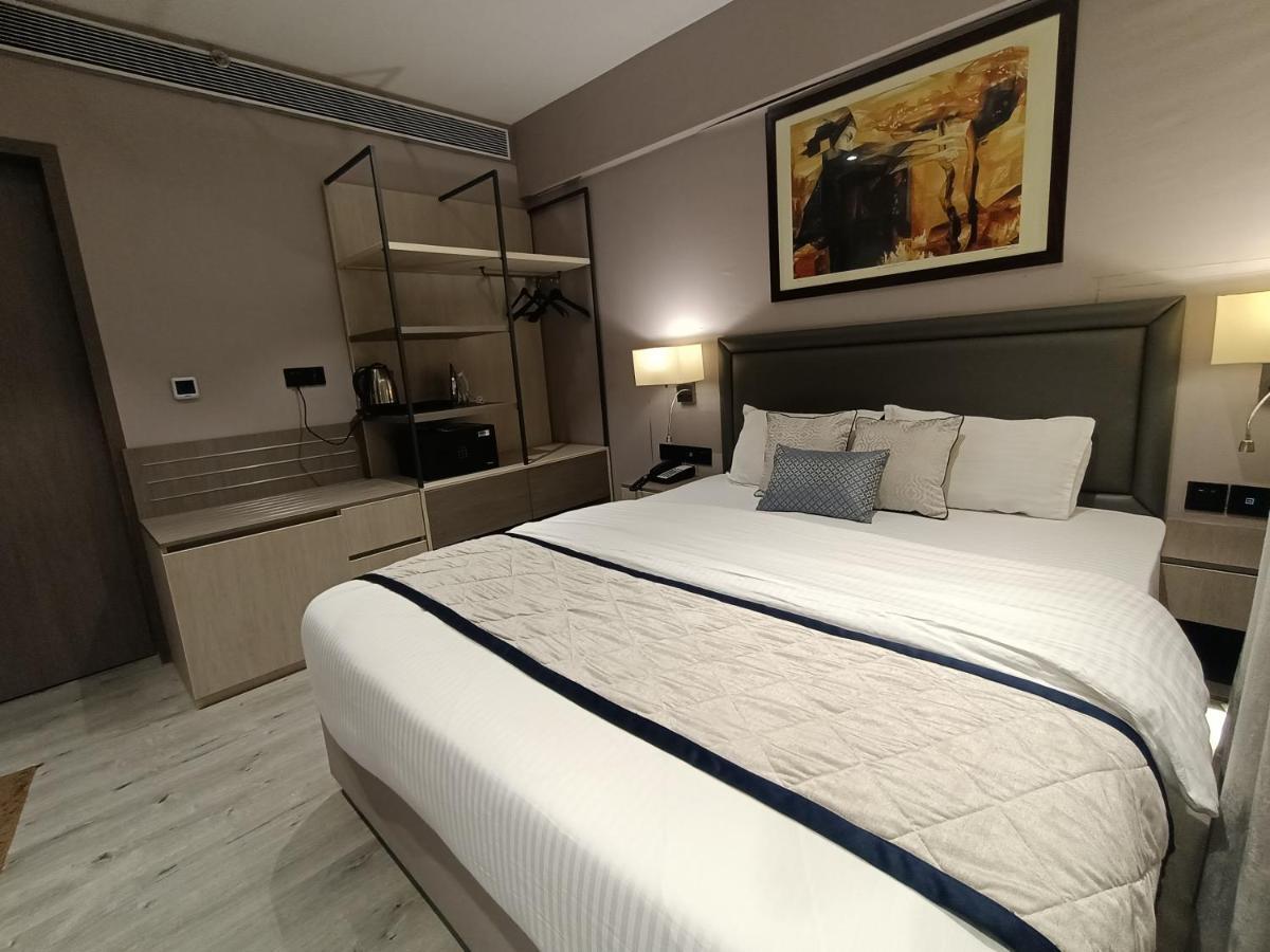 Hotel Highway Inn Andheri East Mumbai Dış mekan fotoğraf