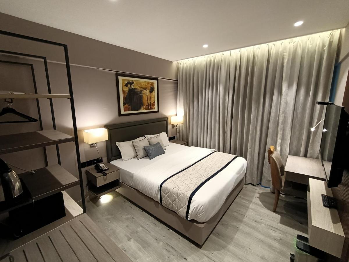 Hotel Highway Inn Andheri East Mumbai Dış mekan fotoğraf